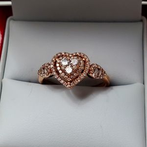 Le Vian ring 14kt pink gold and diamonds .